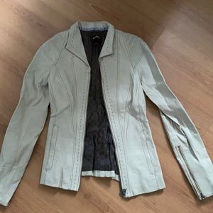 ❣️sold❣️ Danier leather jacket